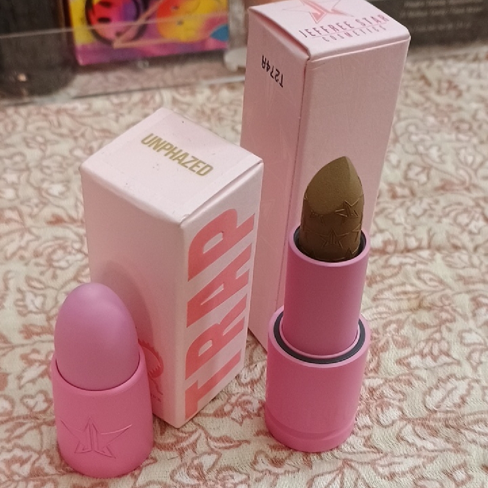 Jeffree Star Unphazed Velvet Trap Lipstick